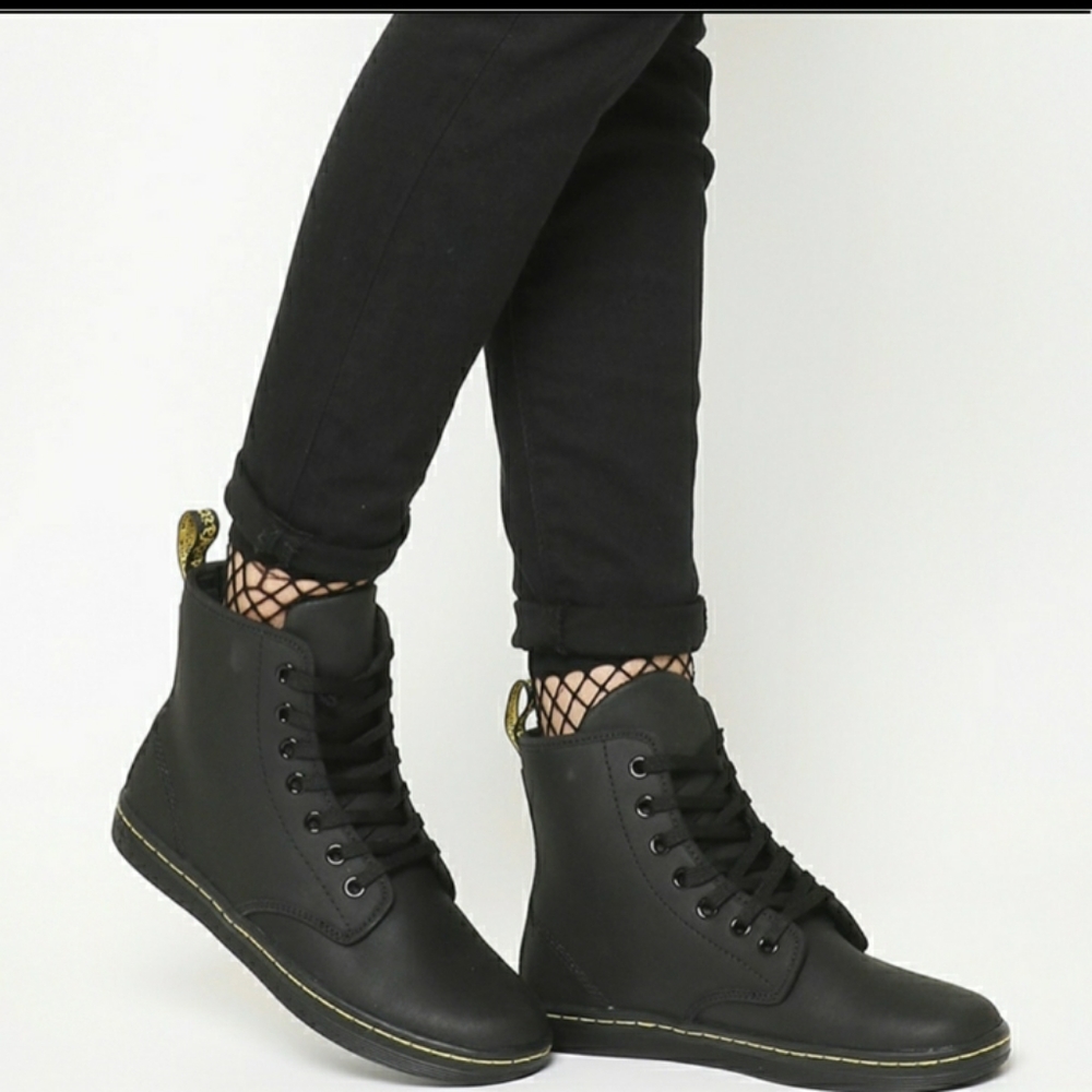 DR. MERTENS LEYTON WOMEN'S LEATHER CASUAL BOOTS